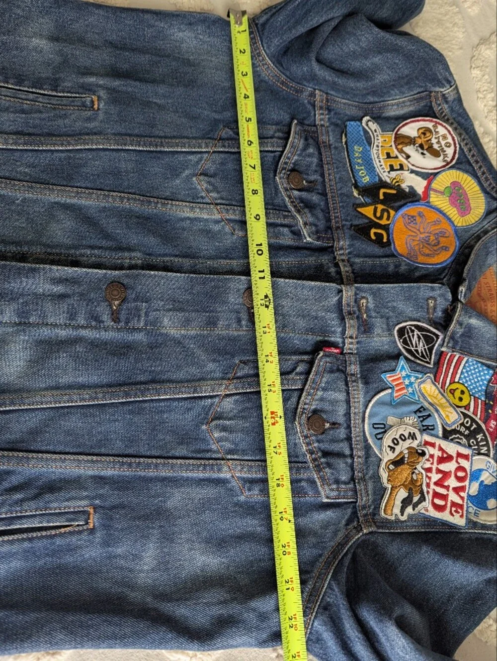 Levis Limited Edition Patched Denim Trucker Jacket Mens Size Large
